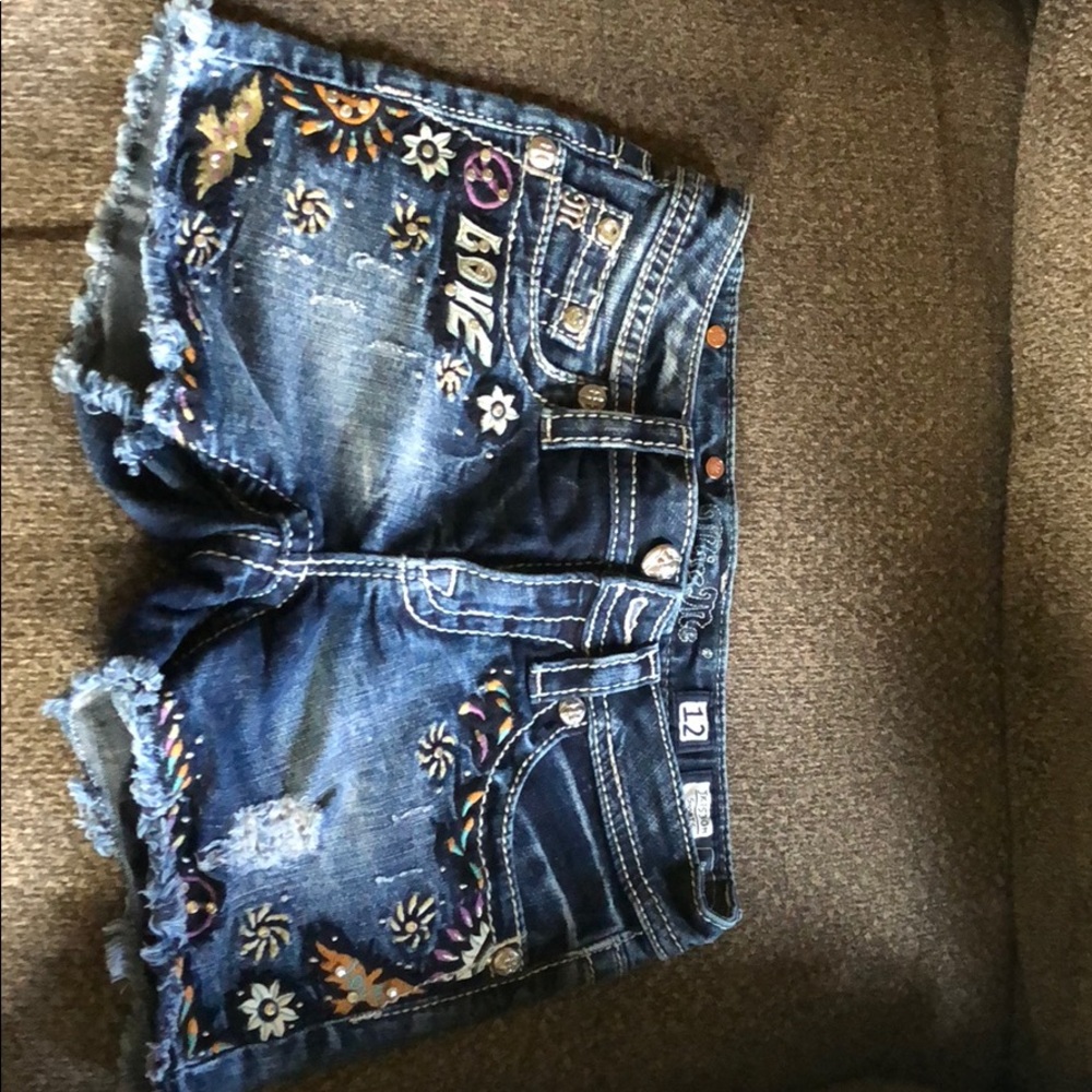 Girls miss me shorts